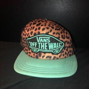 Vans cheetah hat